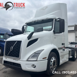 2021 VOLVO VNR DAY CAB