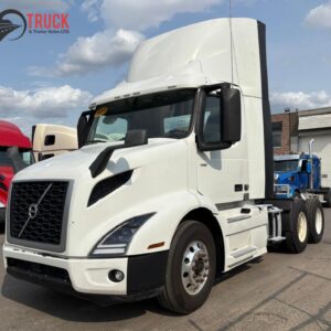 Volvo VNR 300 Day Cab