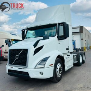 2021 Volvo VNR 300