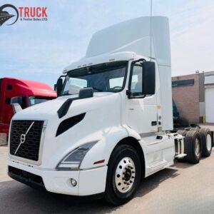 2021 Volvo VNR 300 day cab